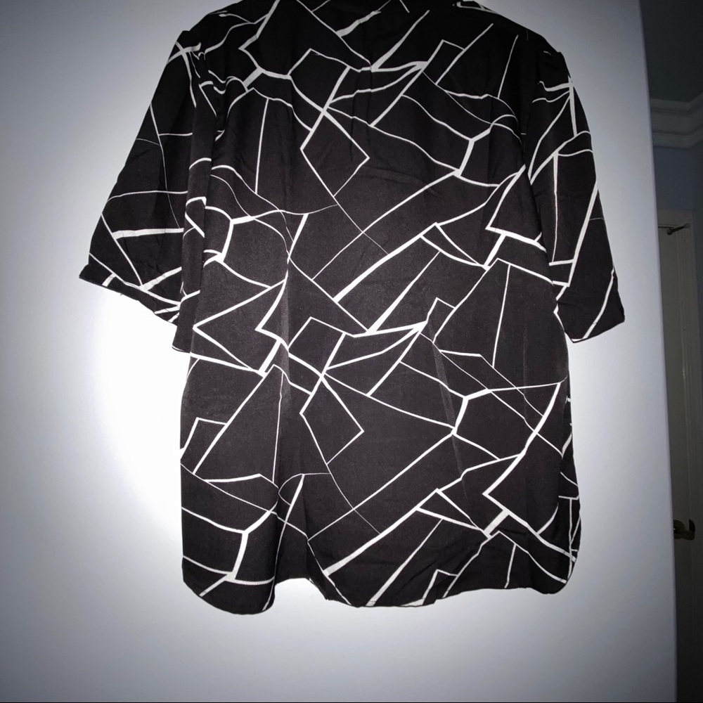 Geometric top - Picture 4 of 4